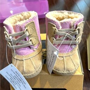Ugg baby boots size 2/3 New with Tags
